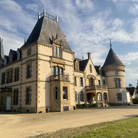 Chateau Tout Y Fault Loriges Exterior foto
